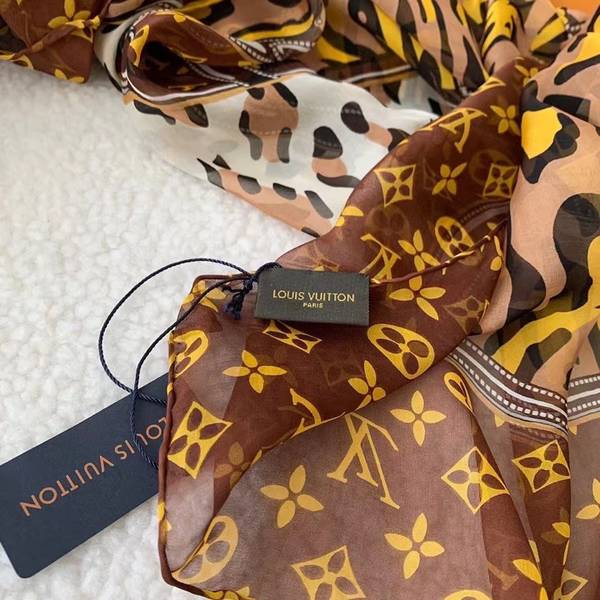 Louis Vuitton Scarf LVC00544